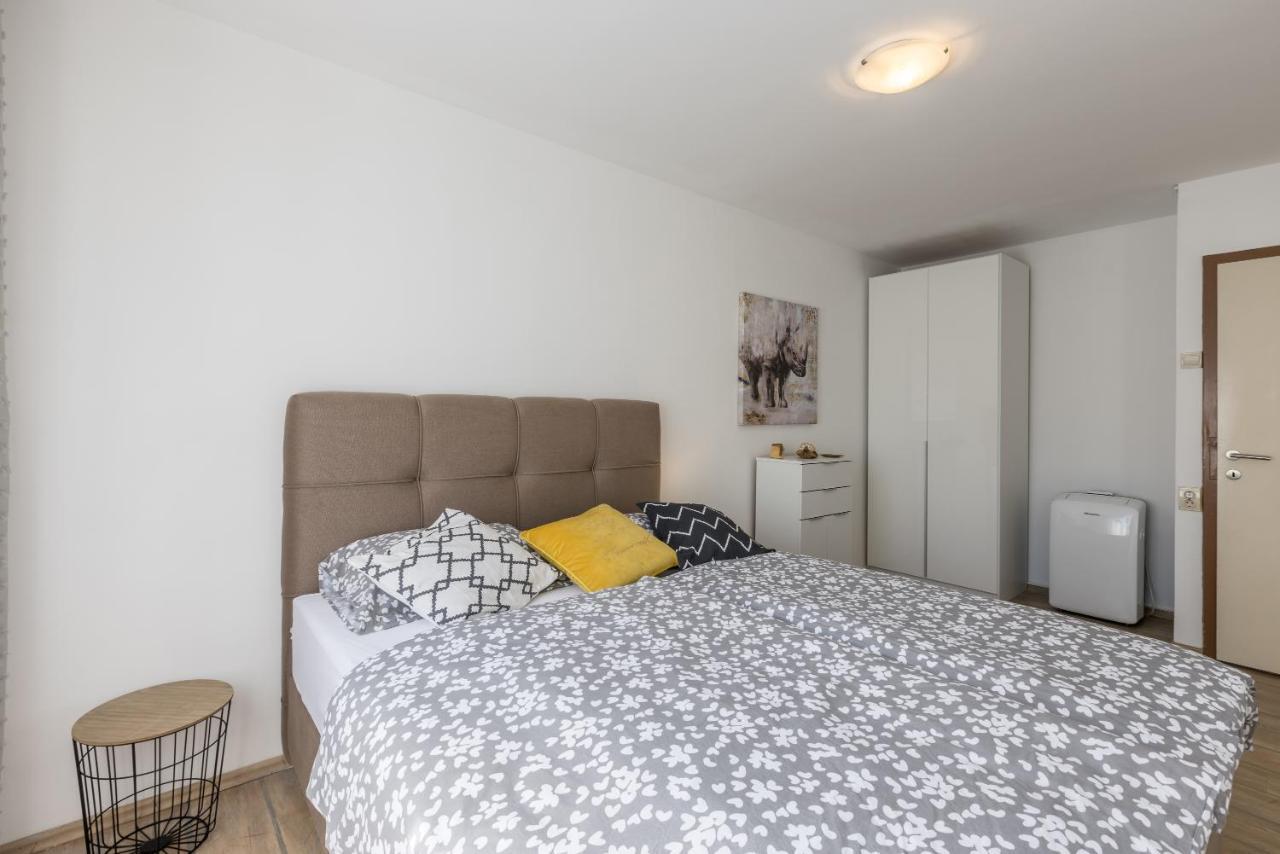 Sunny City Apartment สปลิท ภายนอก รูปภาพ